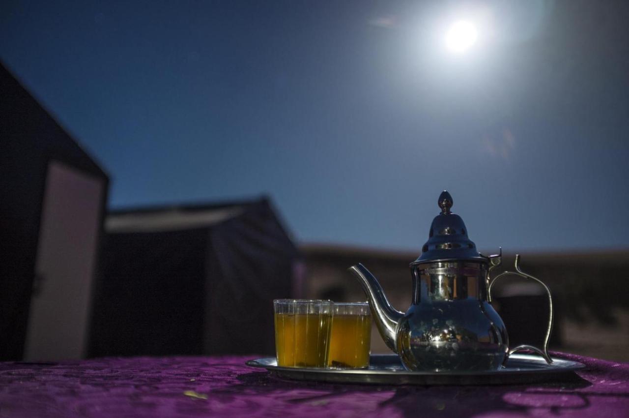 Camp Under Stars (Adults Only) Hotel Merzouga Buitenkant foto